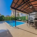 Ilyaholidayhomes Ekinoks 빌라 *