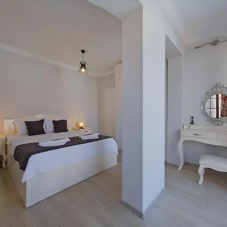 Ilyaholidayhomes Ekinoks Villa *