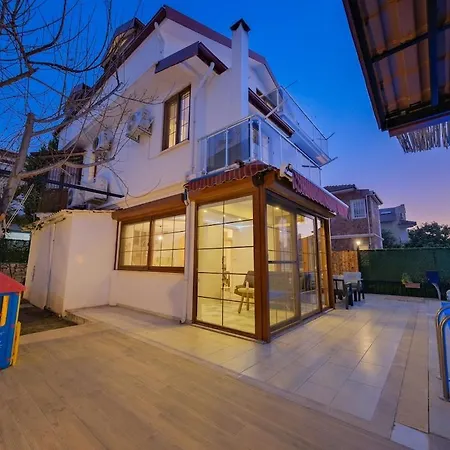 Ilyaholidayhomes Ekinoks Villa *