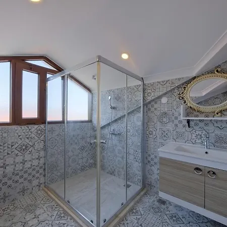 Ilyaholidayhomes Ekinoks Vilă *