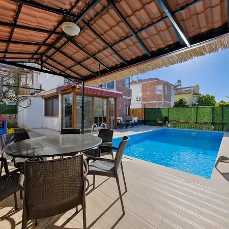 Vila Ilyaholidayhomes Ekinoks