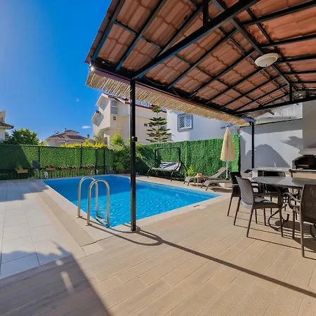 Ilyaholidayhomes Ekinoks Villa *