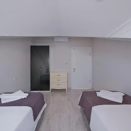 Ilyaholidayhomes Ekinoks *