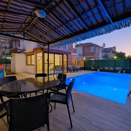 Ilyaholidayhomes Ekinoks Vila *
