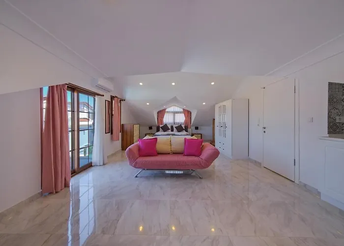 Ilyaholidayhomes Ekinoks Villa