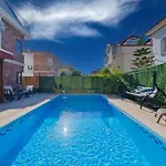 Villa Ilyaholidayhomes Ekinoks *