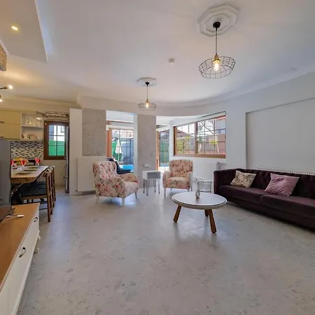 Ilyaholidayhomes Ekinoks * פאטהיה